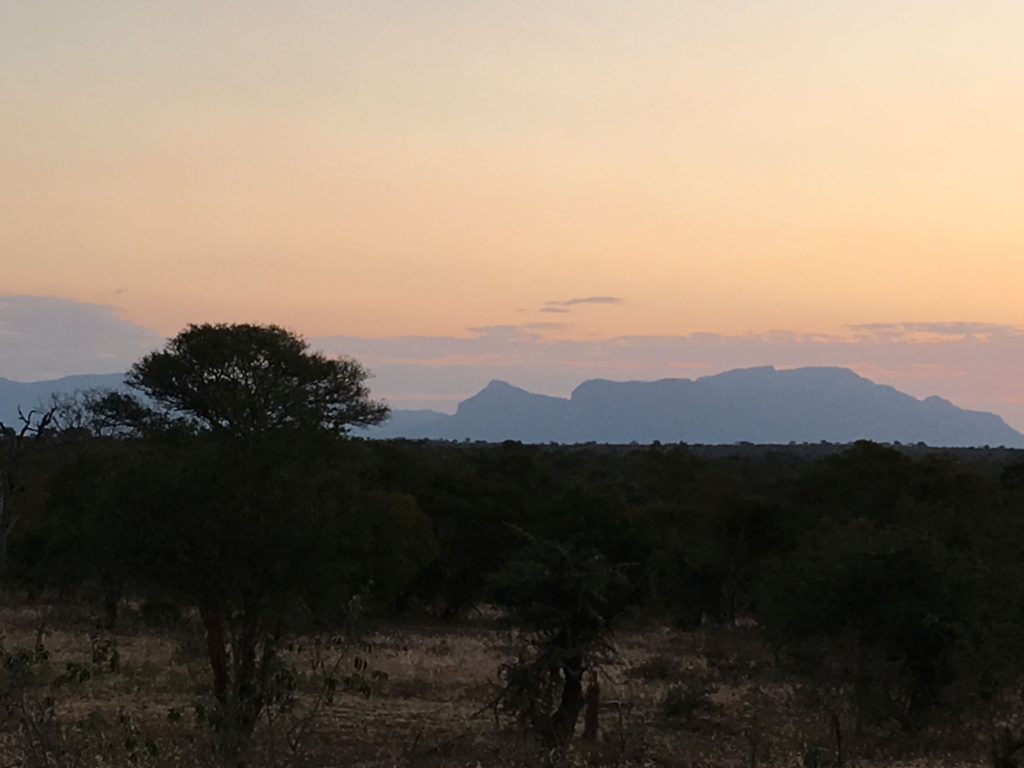 Sunset-at-Makanyi-1024x768